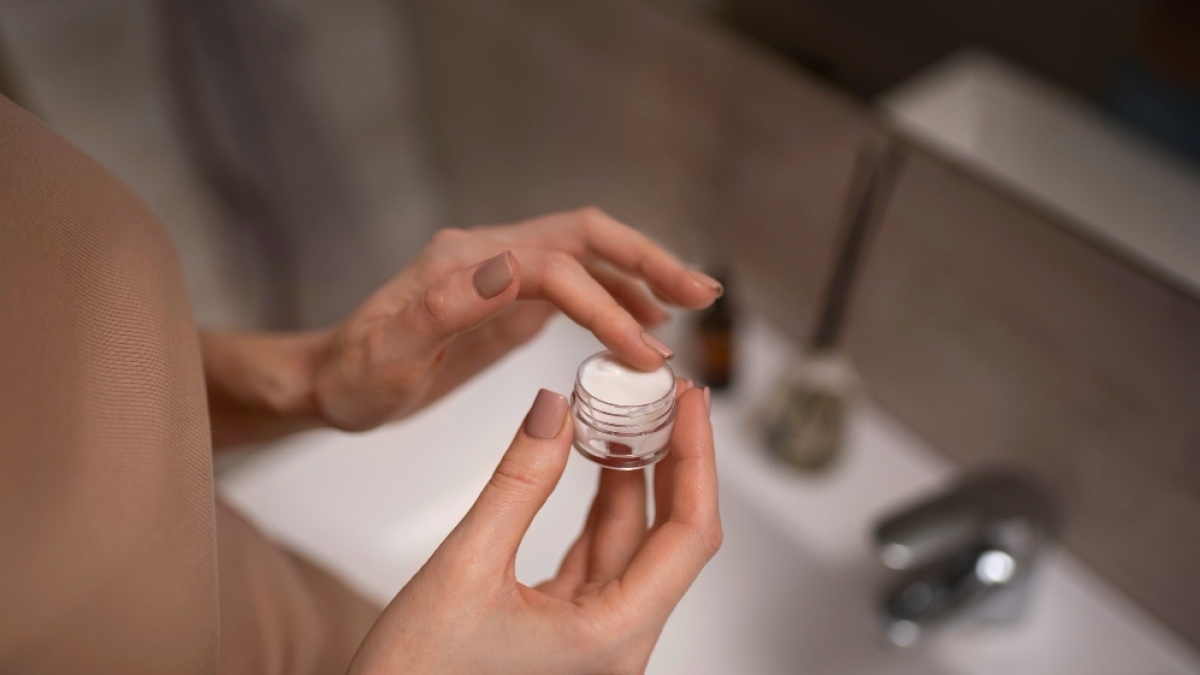 Apa Itu Solid Perfume? Ini Kelebihan dan Kekurangannya Dibandingkan Parfum Cair
