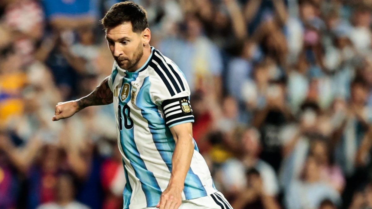 Miroslav Klose Ikhlas Rekor Golnya di Piala Dunia Disalip Lionel Messi