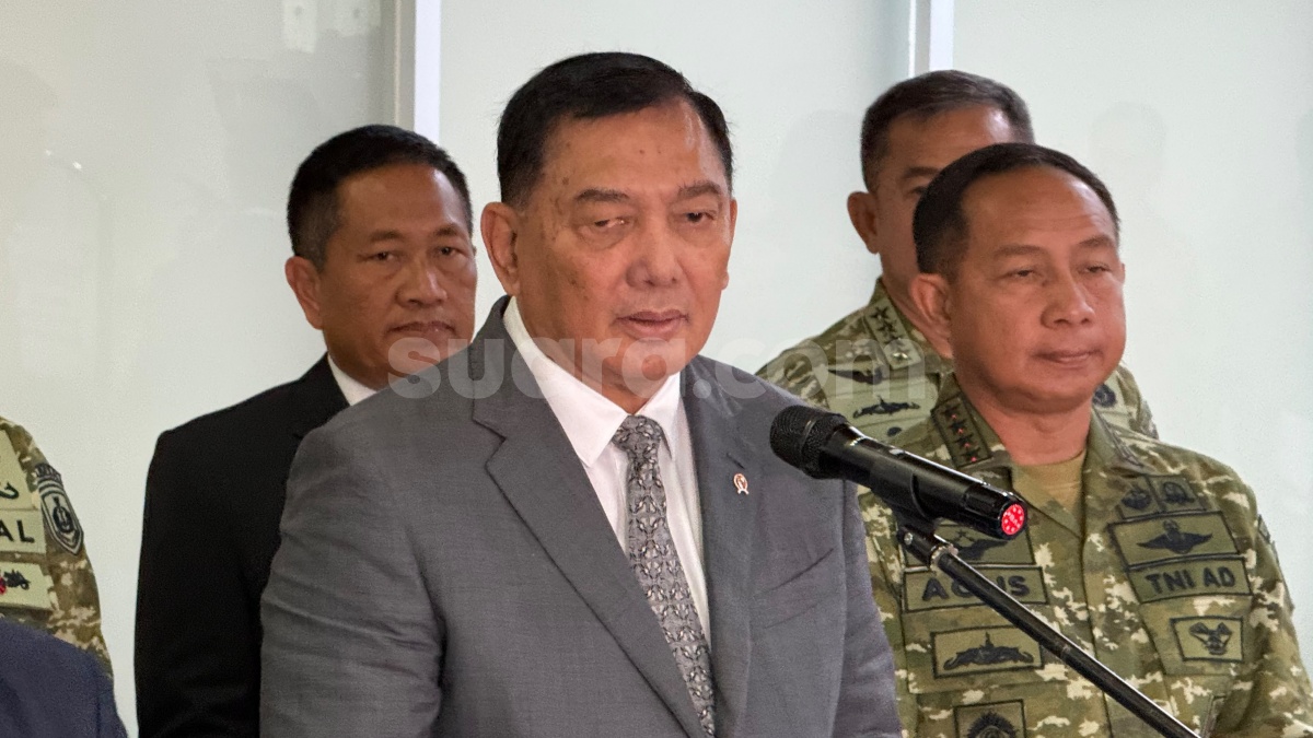 8 WNI Diduga Jadi Tentara Bayaran Rusia, Menhan Sjafrie Buka Suara