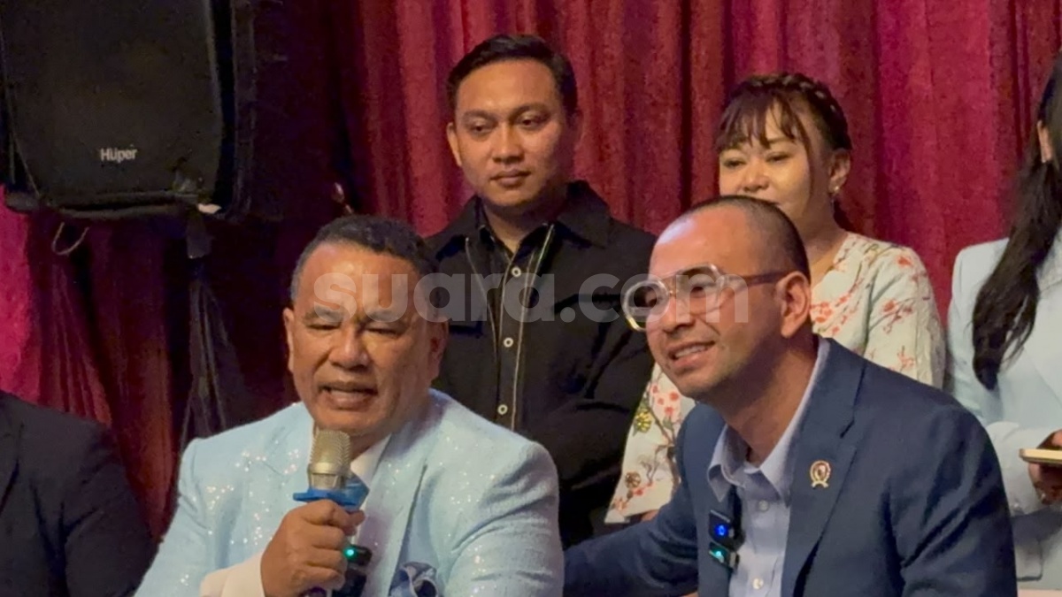 Bantah Terlibat Kasus Suap Impor Bea Cukai, Pertemuan Raffi Ahmad dan Blueray Terjadi di New York