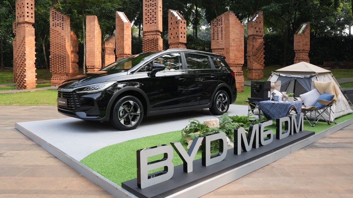 Harga BYD M6 DM di bawah Rp300 Juta, Lebih Murah dari Toyota Veloz Hybrid