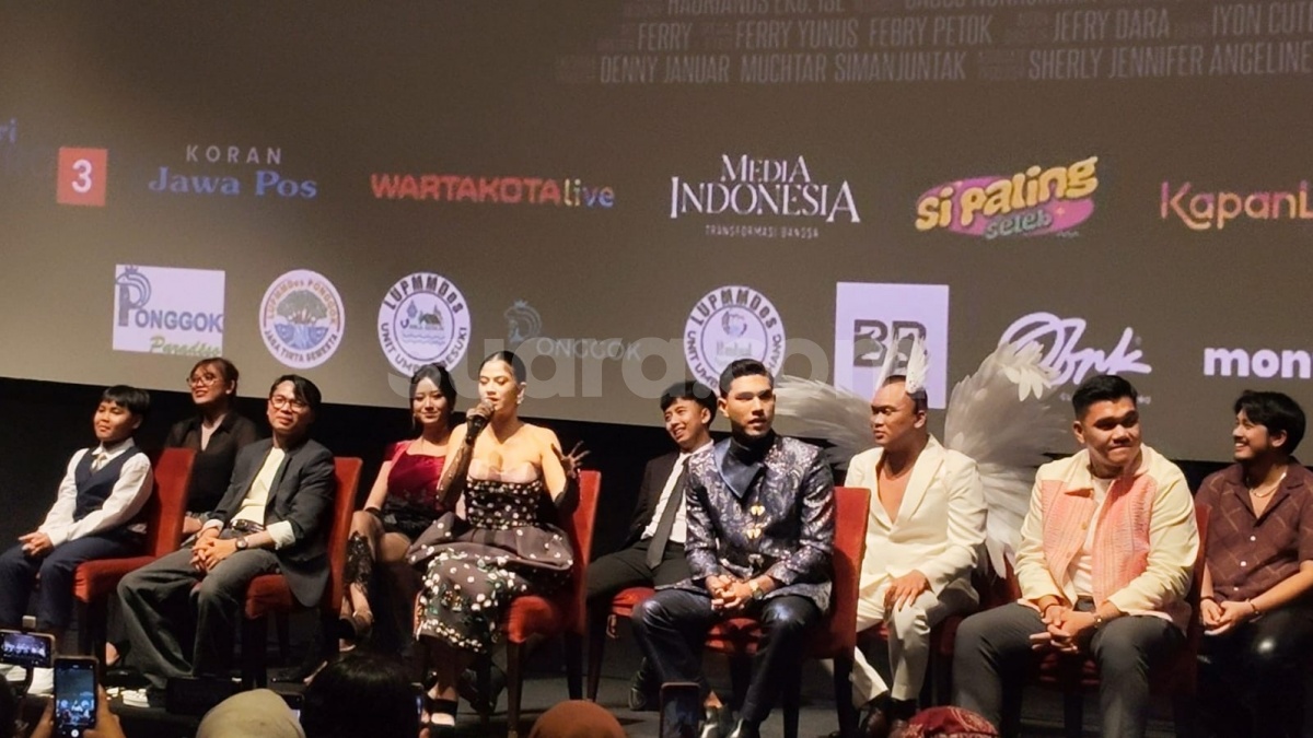 Siap-Siap Merinding Sekaligus Ngakak, Film Dukun Magang Tampilkan Kuntilanak Hitam