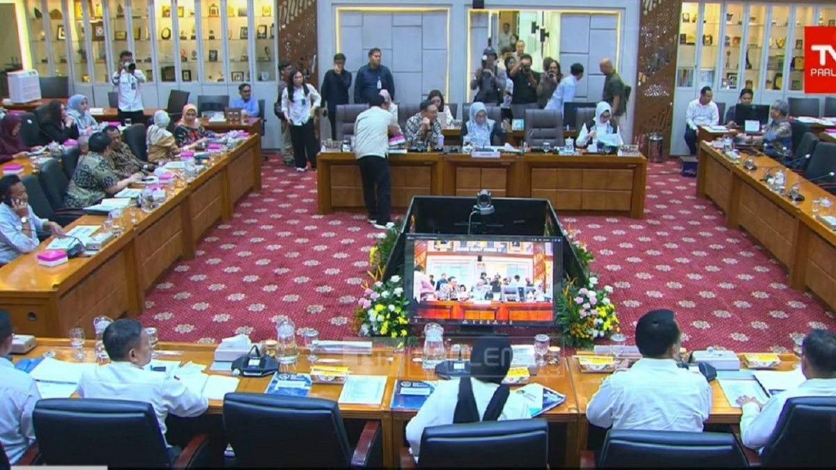 Ada Apa? Rapat Perdana Anggaran BGN di DPR Mendadak Digelar Tertutup