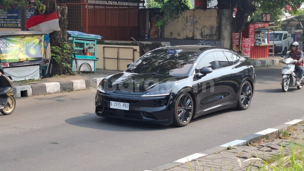 Mobil Listrik Hasil Kerjasama Chery dan Huawei Terlihat Lakukan Uji Jalan di Indonesia