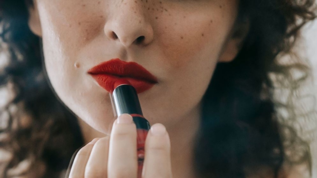 Apakah Lipstik Expired Masih Bisa Dipakai? Ketahui Faktanya, Jangan Sampai Keliru