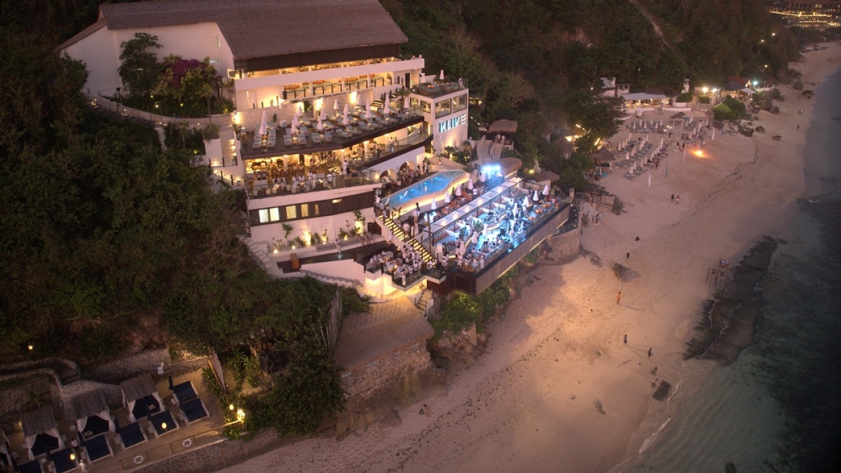 Lebih dari Sekadar Tebing dan Sunset, Ini Cara Baru Menikmati Keindahan Uluwatu