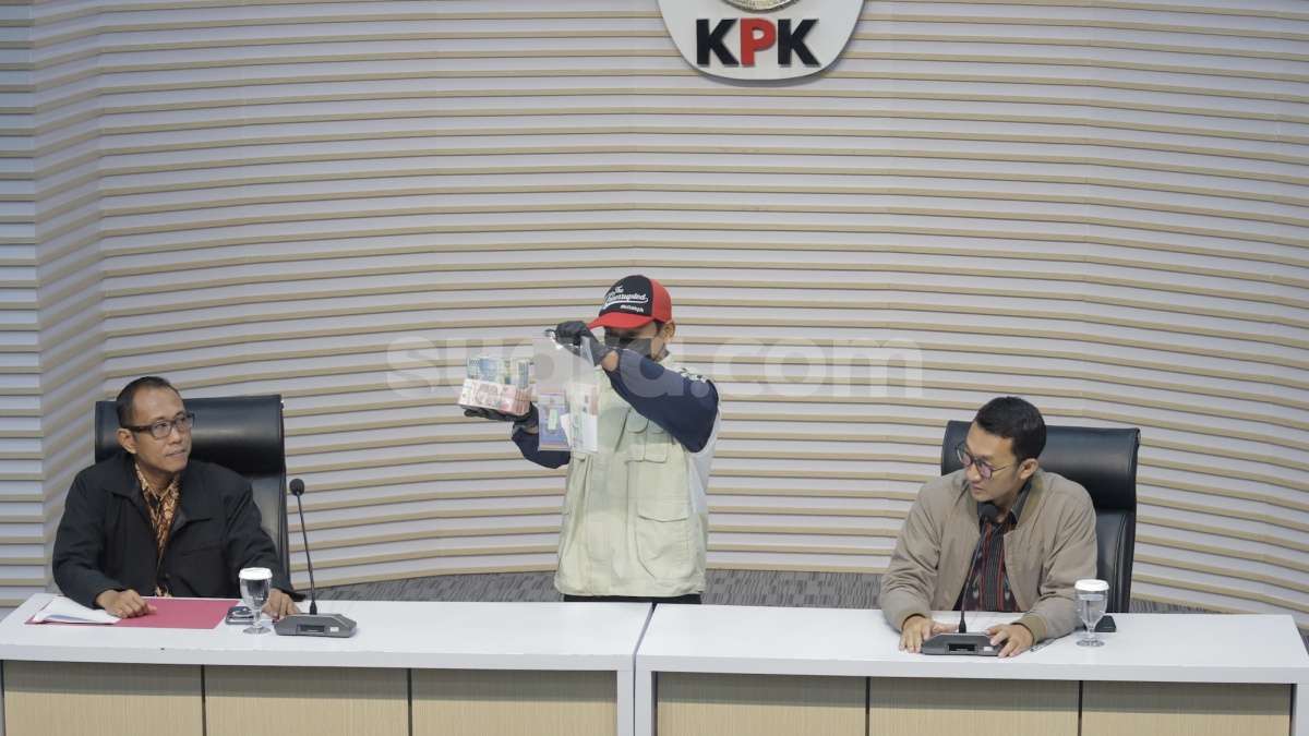 KPK Cek Keaslian Sekaligus Telusuri Asal-Usul 55 Kg Platinum yang Ditemukan di Mobil Bupati Langkat