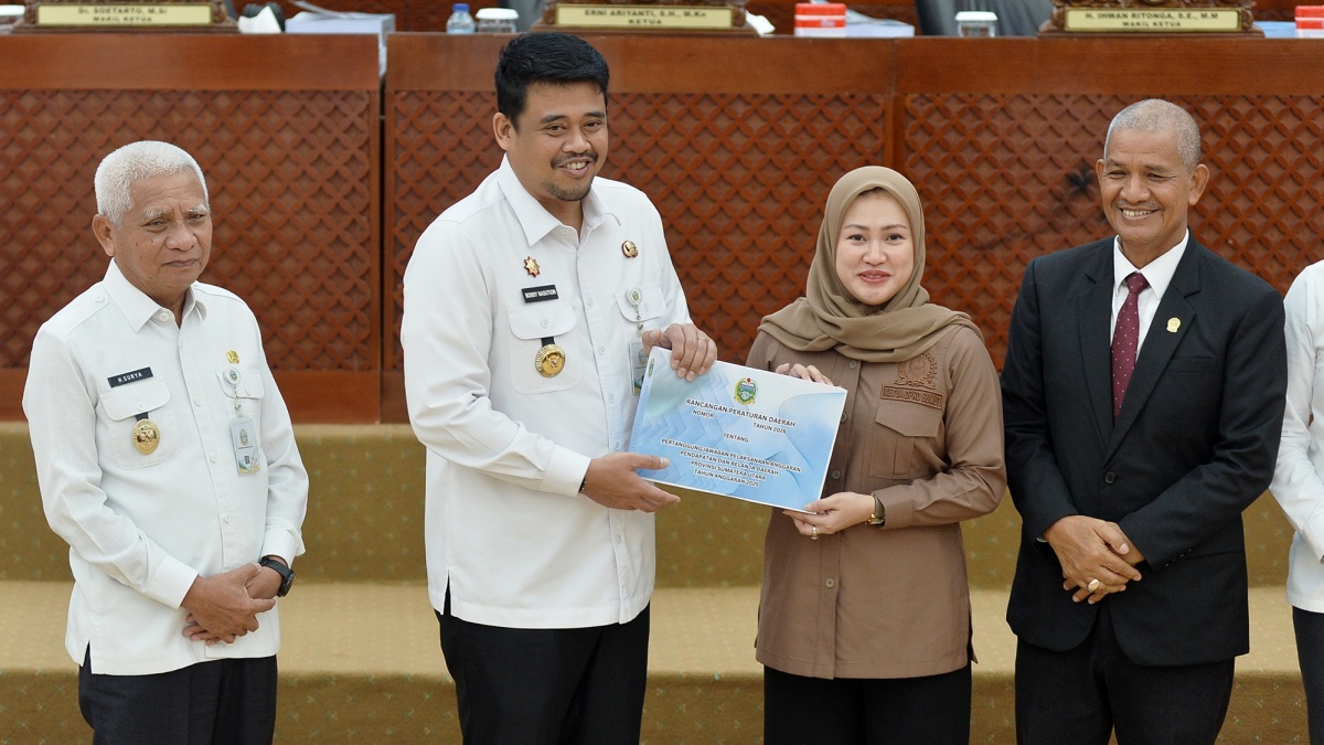 Gubsu Bobby Sampaikan Ranperda Pertanggungjawaban APBD 2025, Pemprov Sumut Catat Surplus Rp521,494 M