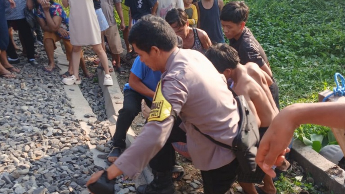 Kakek 80 Tahun yang Terserempet KRL di Tebet Tewas, Sempat Jalan di Pinggir Rel