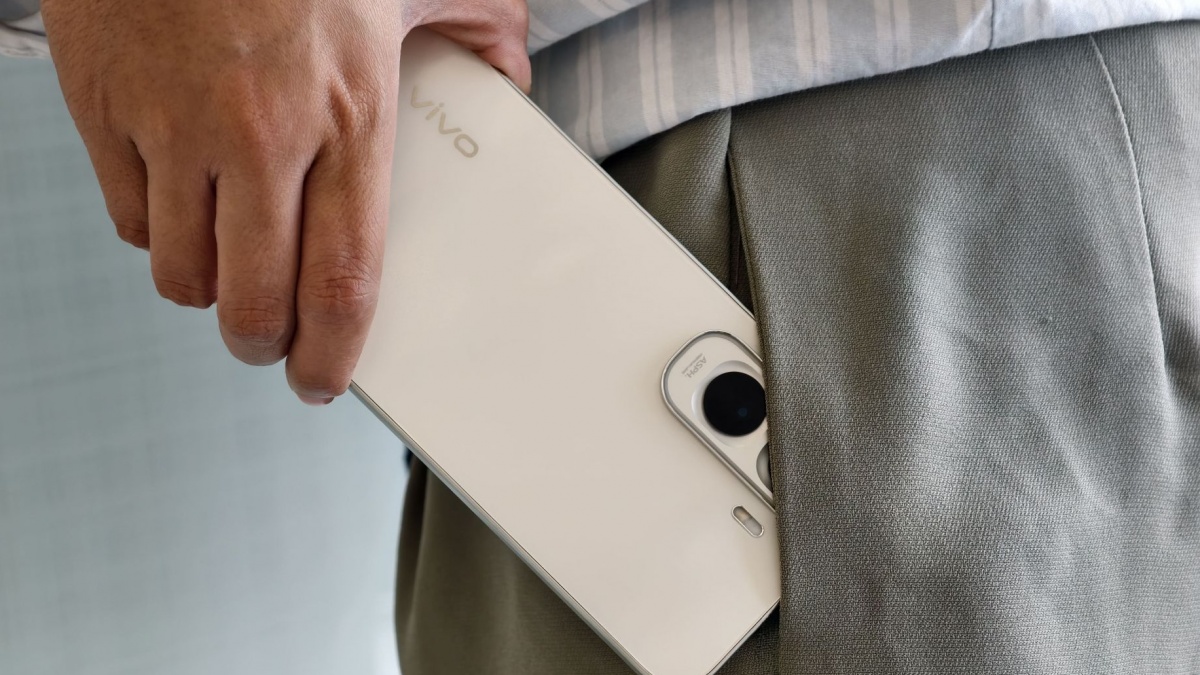 4 HP Vivo Terbaru Ini Punya Baterai Raksasa hingga 8100 mAh, Layar Super Terang