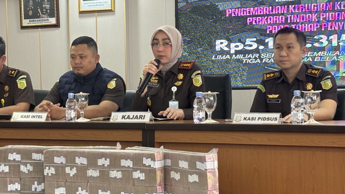 Kejari Jakbar Sita Uang Rp5,19 Miliar dari Kasus Korupsi Pembebasan Lahan Srengseng