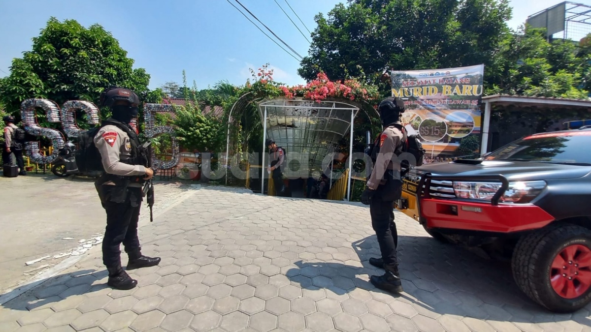 Ada Ancaman Teror Bom, Seluruh Siswa dan Guru SDN 15 Srengseh Sawah Dipulangkan