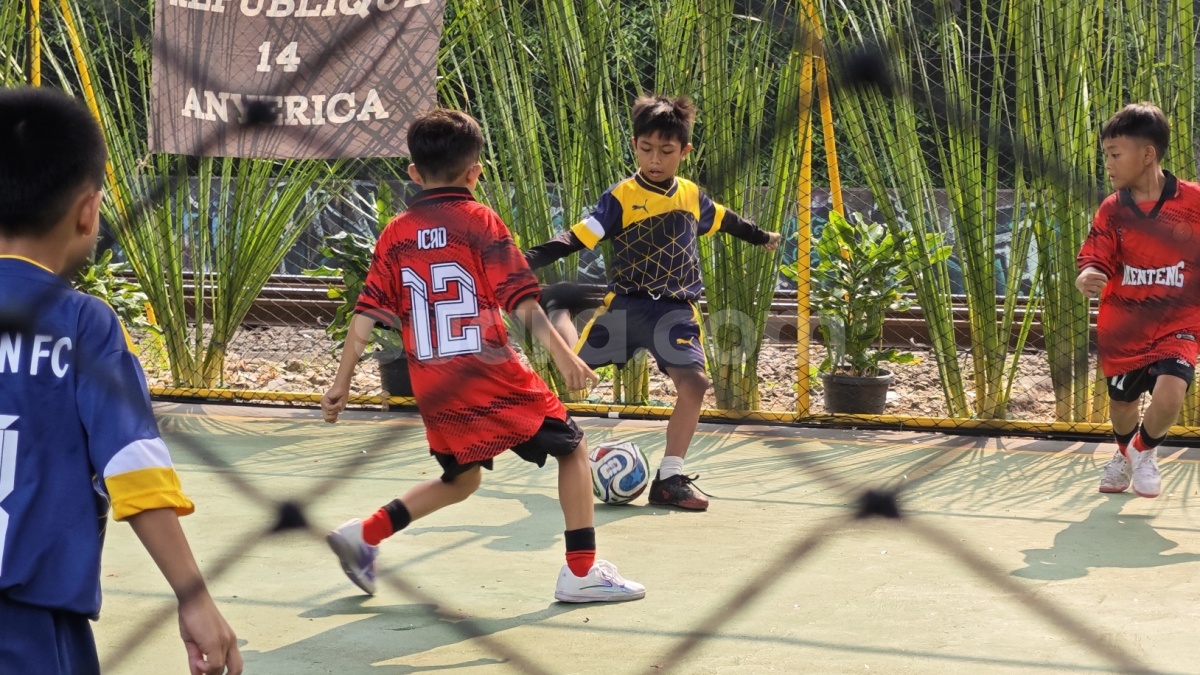 Viralnya Liga Aspal Bikin Anak-Anak Menteng Kini Punya Lapangan Bola Sungguhan