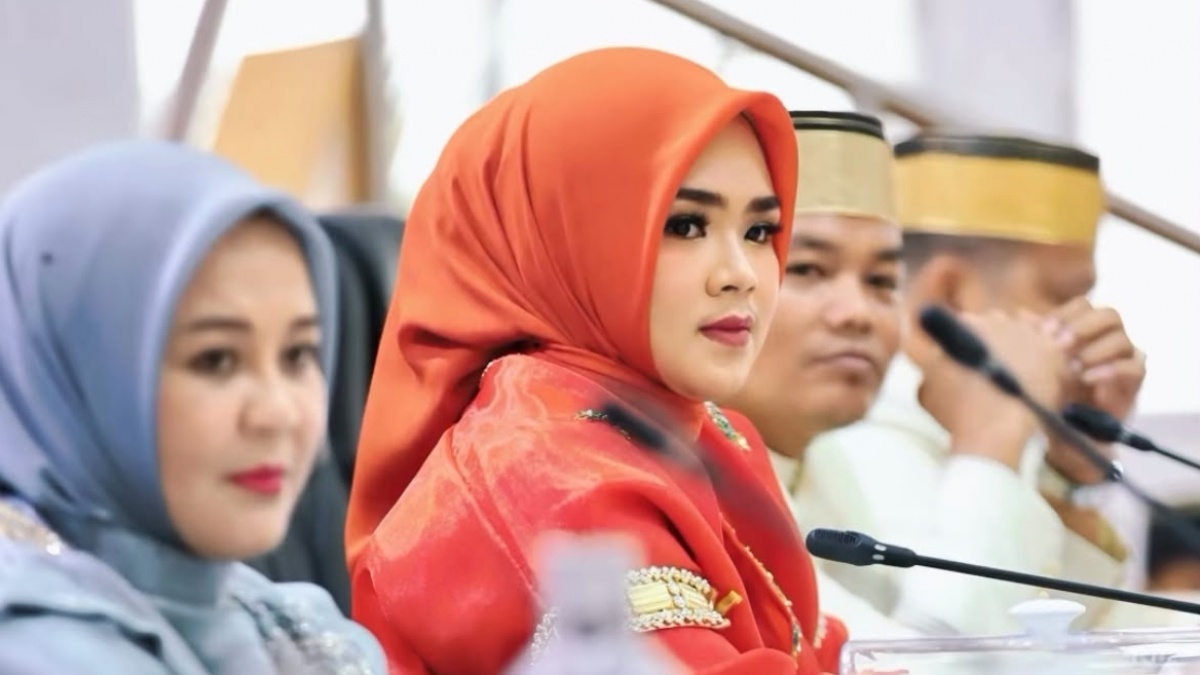 Profil Andi Tenri Walinonong, Ketua DPRD Bone Perempuan Pertama yang Viral Diduga Aniaya Staf
