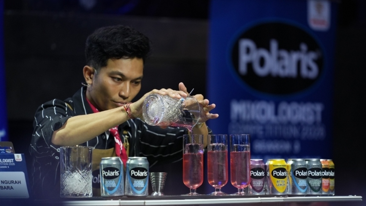 Mengenal Profesi Mixologist, Peracik Minuman yang Kini Makin Diburu Industri F&B