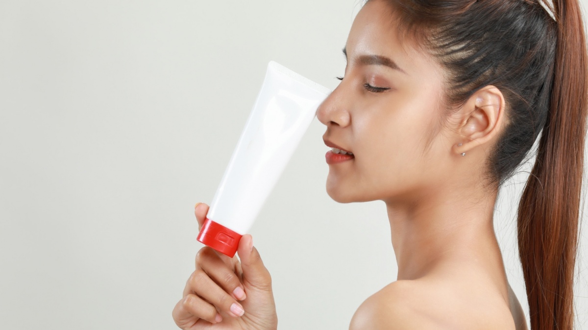 Physical Sunscreen Lokal yang Bagus, Ini 3 Pilihan Nyaman dan Gak Whitecast