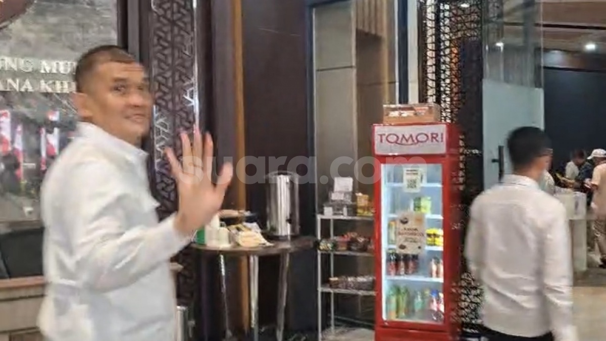 Ada Apa? Kakortas Tipidkor Mendadak Sambangi Kejagung Pas Pemeriksaan Tan Kian dan Ferry Boboho