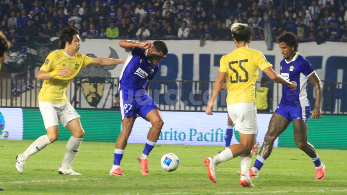 Jelang Super League 2026/2027, Persib Bandung Dapat Sinyal Bahaya dari Persija Jakarta