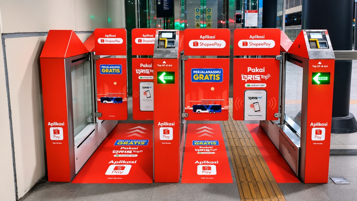 ShopeePay Perluas Adopsi QRIS Tap, Bayar TransJakarta dan KRL Kini Cukup Tempel Ponsel NFC
