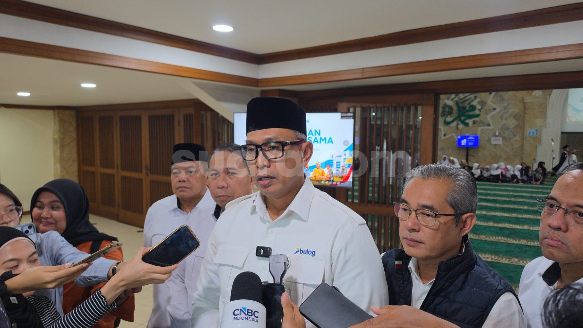 Beras Premium Mulai Langka, Bulog Distribusi 75.000 Ton ke Ritel Modern