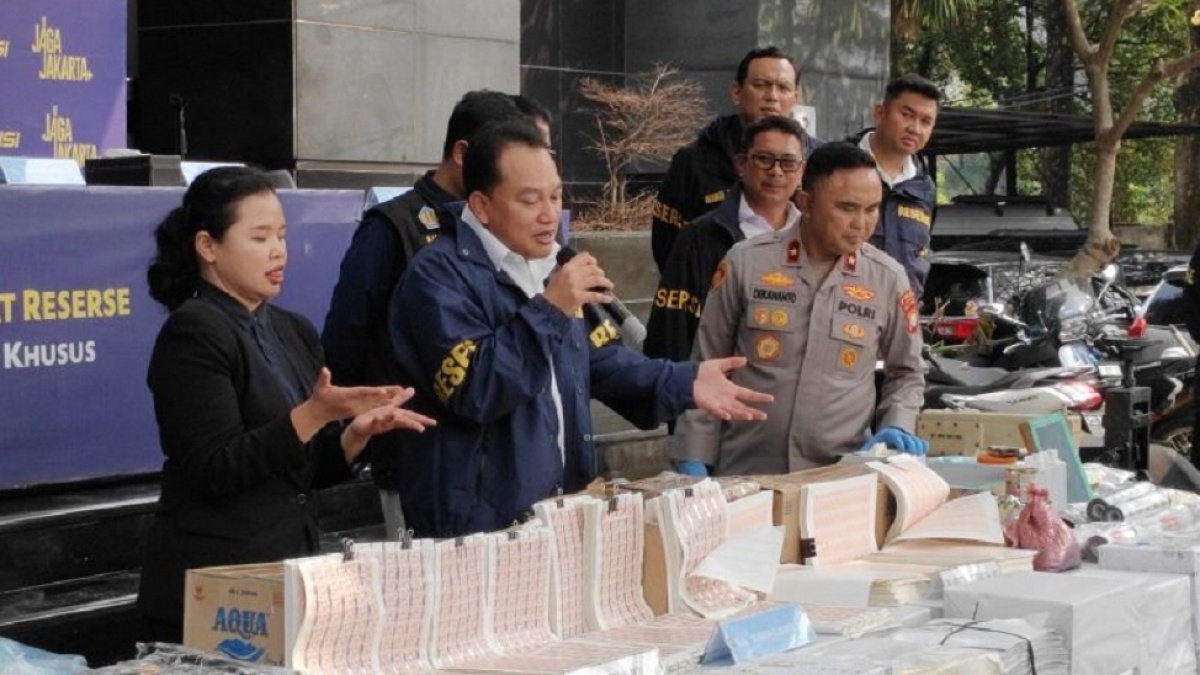 Mirip 98 Persen! Meterai Palsu Banjiri Marketplace, Cara Mudah Bedakannya Pakai Air Liur
