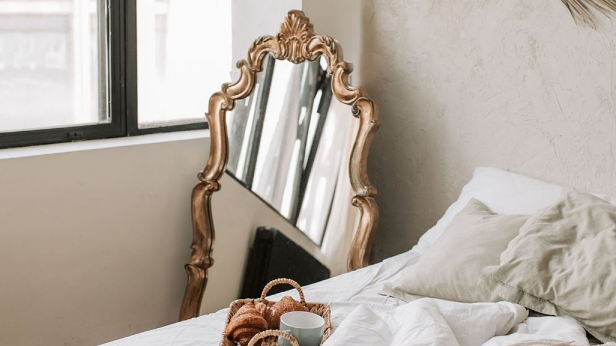 Cara Menata Cermin di Kamar Tidur yang Baik Menurut Feng Shui, Diletakkan di Mana?