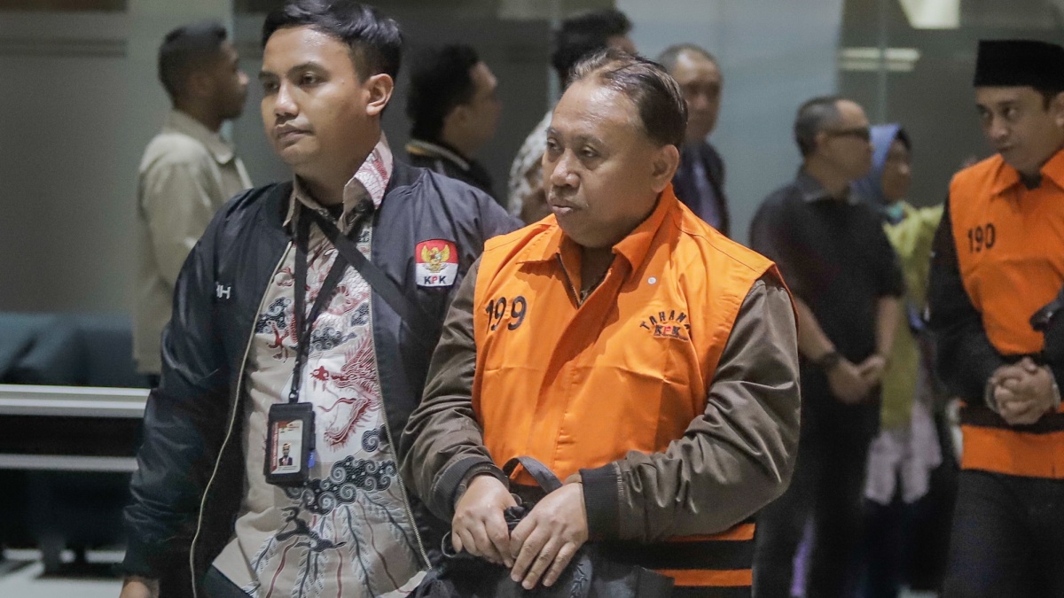 Terungkap! Kode Rahasia Rektor Unsoed Ahmad Sodiq untuk Terima Uang 'Titipan' Mahasiswa Baru