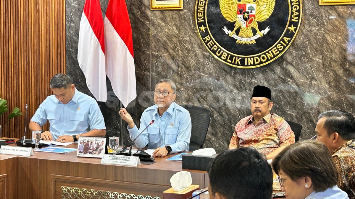 Zulhas Ubah Aturan MBG: Kepala SPPG Wajib Nongkrong di Dapur Mulai Jam 2 Pagi