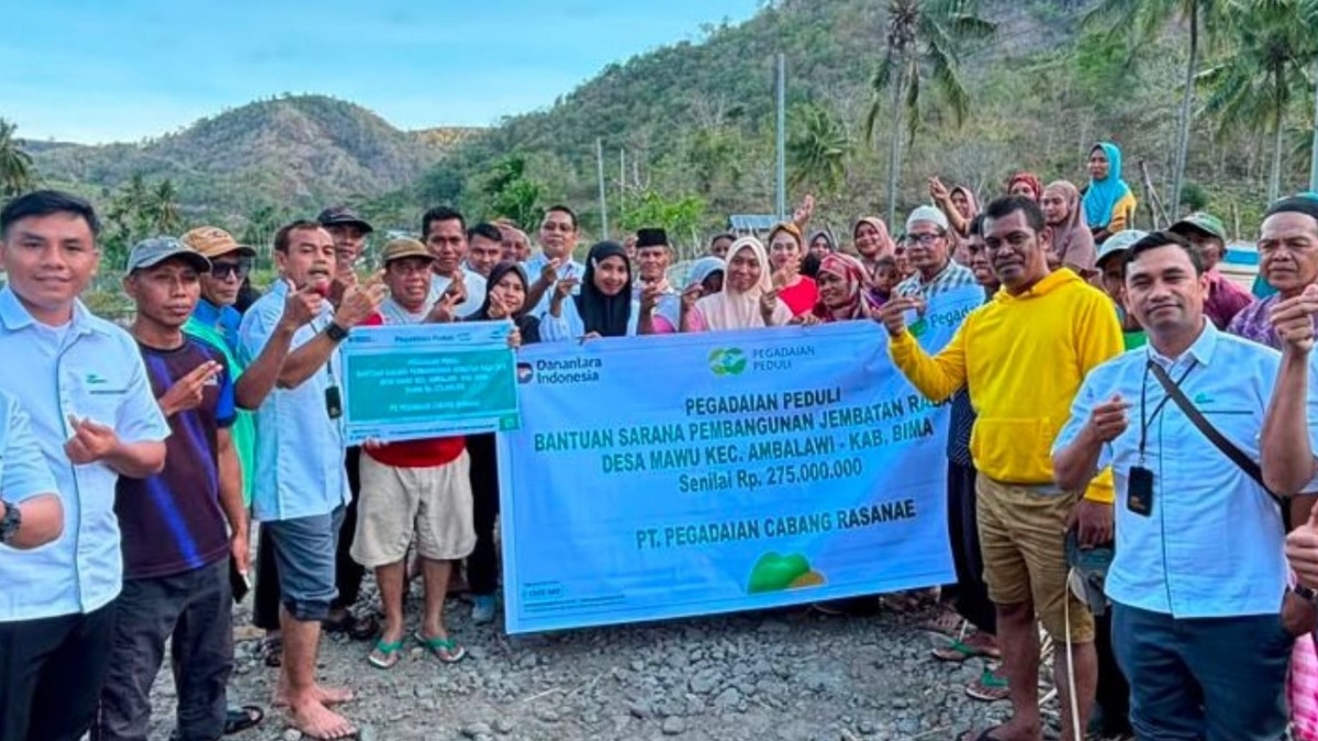 Pegadaian Peduli, Salurkan Bantuan untuk Pembangunan Jembatan Raba Sau Desa Mawu