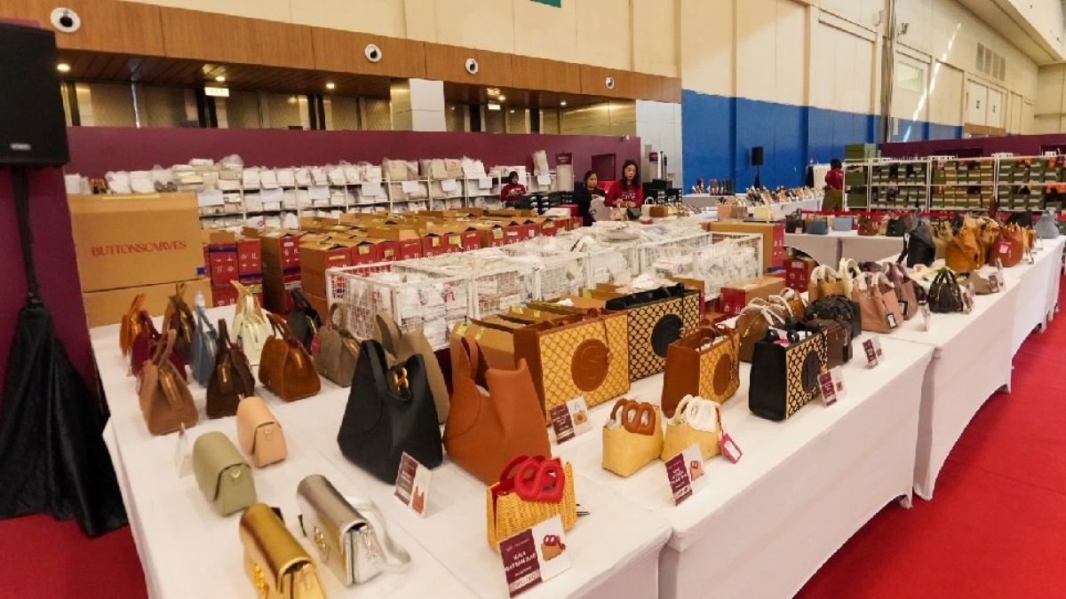 Buttonscarves hingga Benang Jarum Diserbu! Simak Kesuksesan Modinity Warehouse Sale 2026