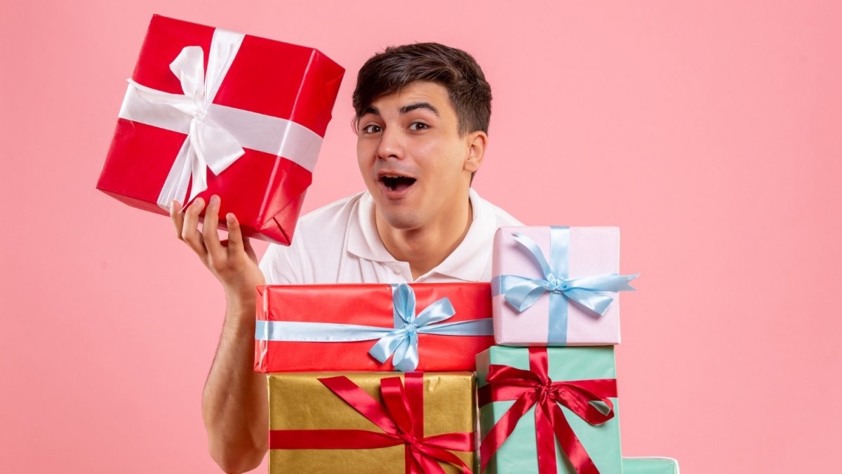 12 Rekomendasi Hadiah Unik Sesuai Zodiak untuk Orang Spesial