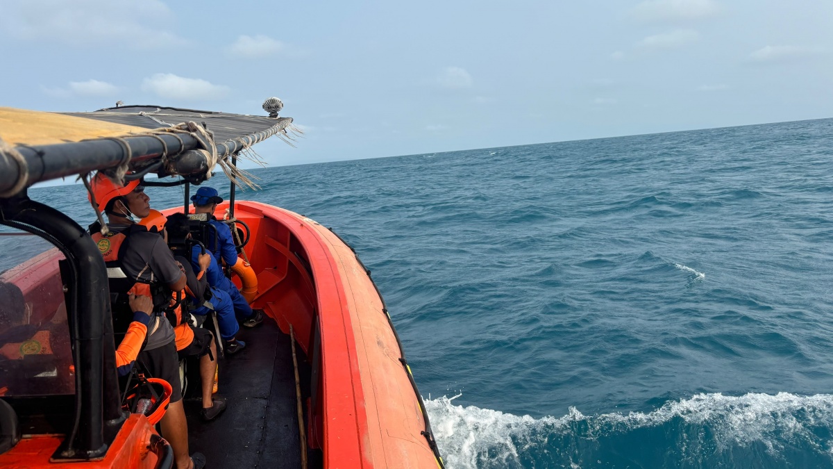 Hari Ke-4 Pencarian, Tim SAR Sisir Pulau Sebesi hingga Pulau Umang Cari 5 Jurnalis Hilang