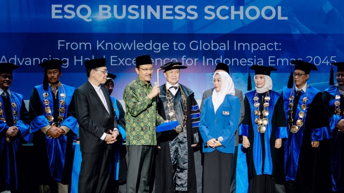 Lulus Sekolah Rakyat, Putri Dapat Beasiswa di Universitas Ary Ginanjar