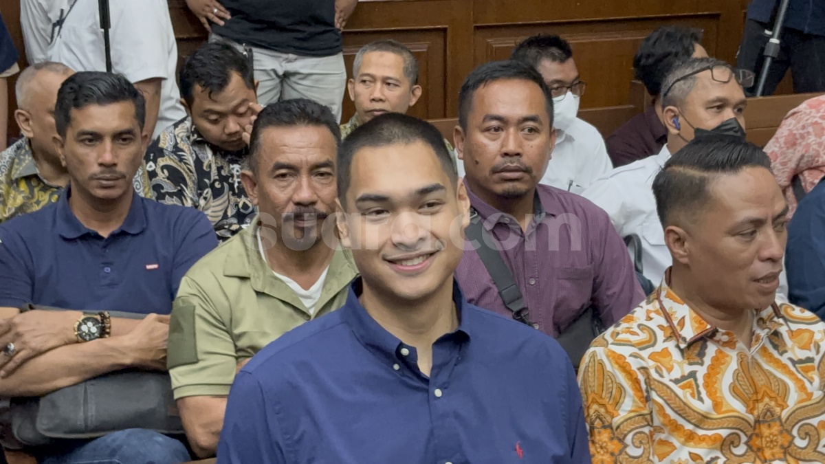 Jadi Saksi Sidang Haji, Eks Menpora Dito Ditanya Yaqut soal Foto Prabowo-Fuad di Paris