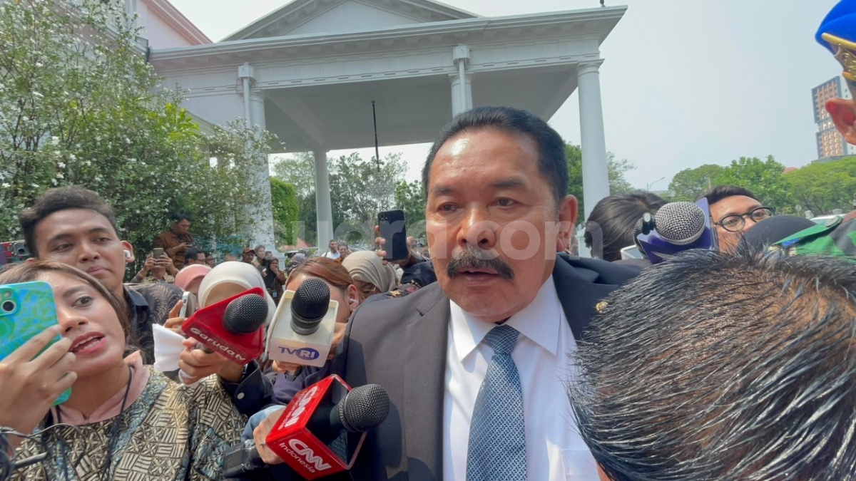 Jaksa Agung Burhanuddin Muncul di Istana, Bantah Bakal Dilantik jadi Jampidum