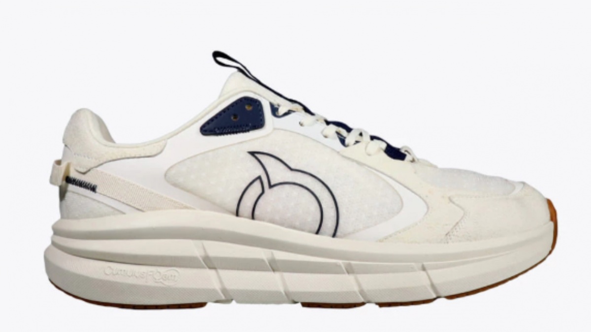 3 Sepatu Lokal Paling Nyaman dan Empuk untuk Jalan Terbaik Menurut Review