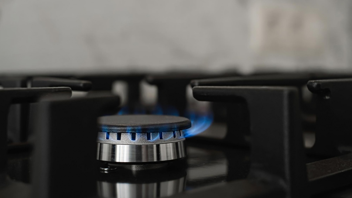 Cara Membersihkan Kompor Gas Biar Apinya Biru, Begini Langkahnya