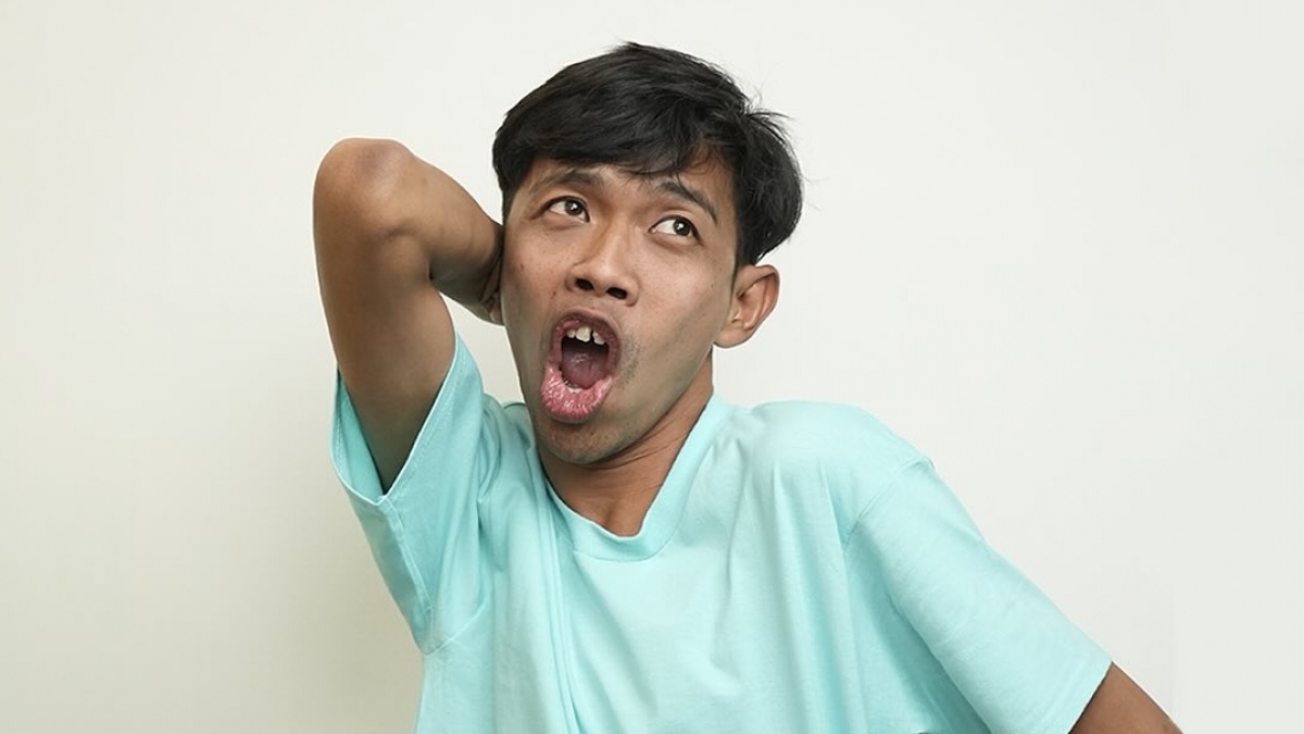 Dede Sunandar Tumbang Tak Sadarkan Diri Usai Dihantam Vicky Prasetyo