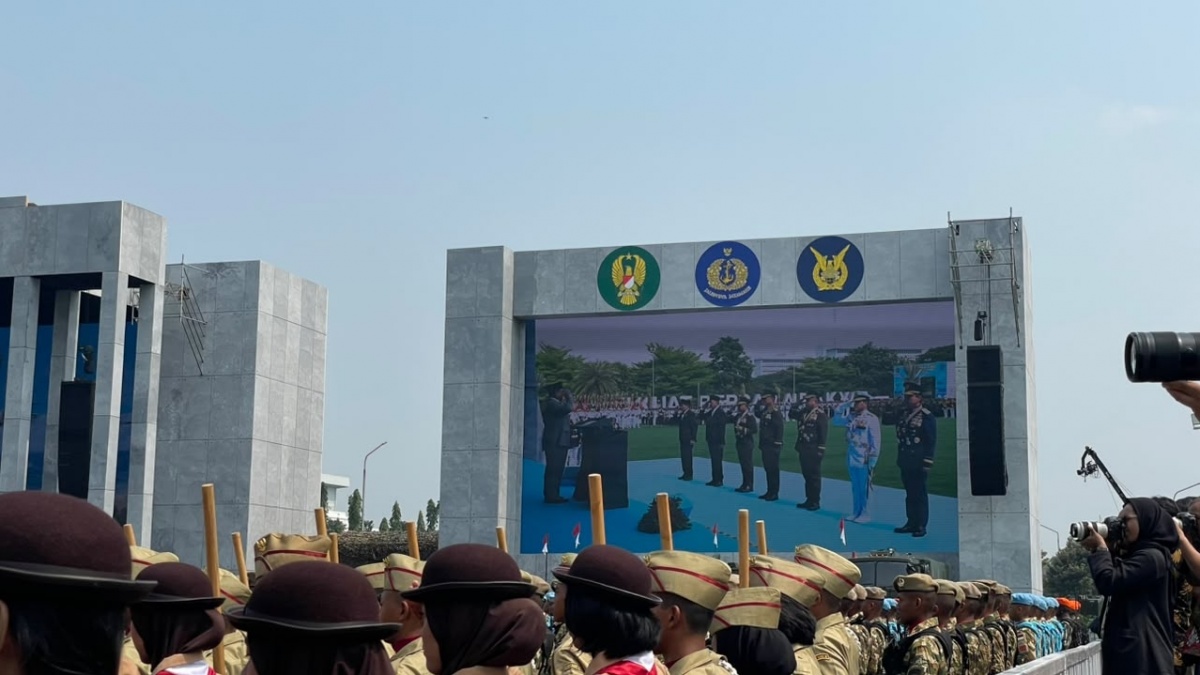Djamari Chaniago dan Sjafrie Sjamsoeddin Dapat Bintang Mahaputera Adipurna dari Prabowo