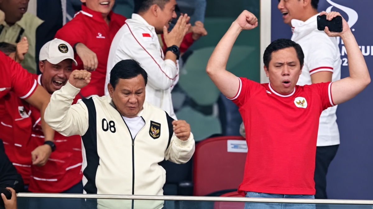 Momen Prabowo Diberi Tahu Indonesia Juara, Langsung Joget Kepalkan Tinju di SUGBK