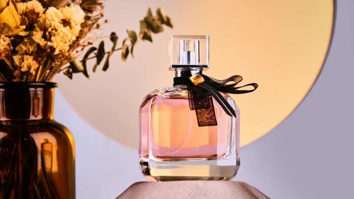5 Rekomendasi Parfum Lokal Tahan Lama di Shopee yang Baunya Mirip Parfum Mewah