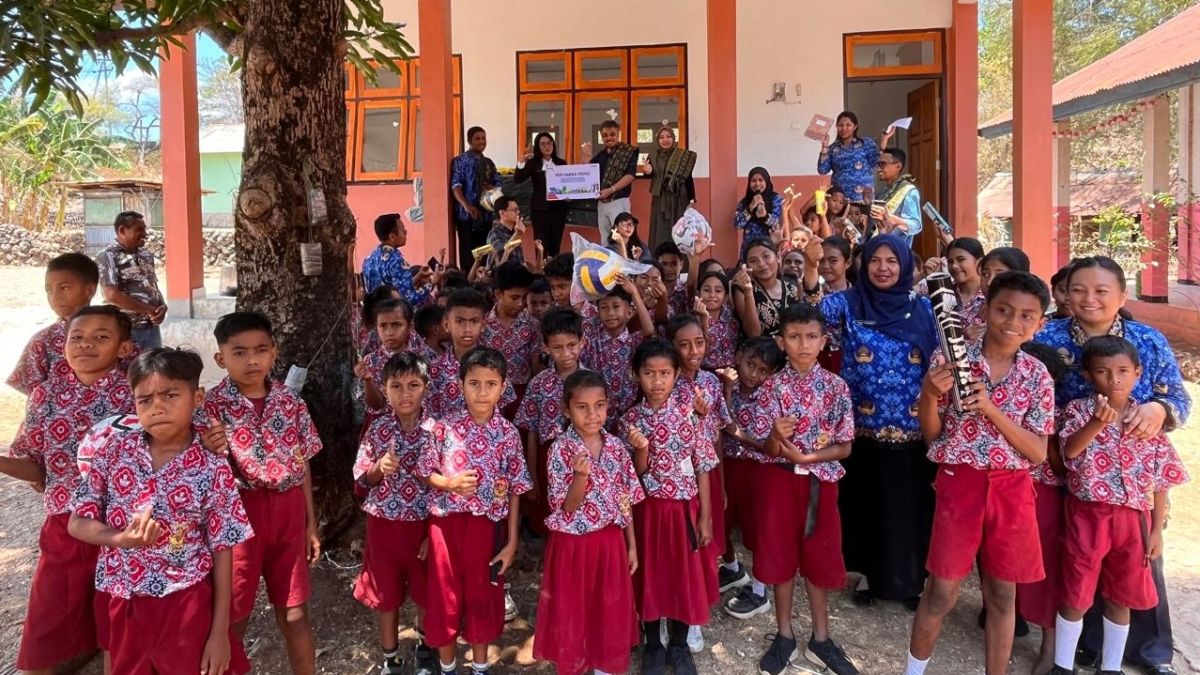Pertamina NRE Salurkan Bantuan Perbaikan Sanitasi Sarana SD Negeri Alak di Kupang