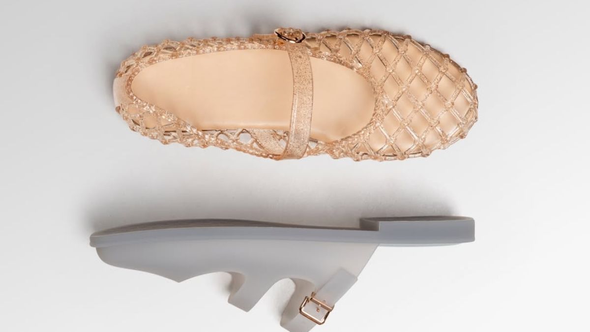 6 Rekomendasi Sandal Jelly Wanita Modis, dari Rp30 Ribuan hingga Premium