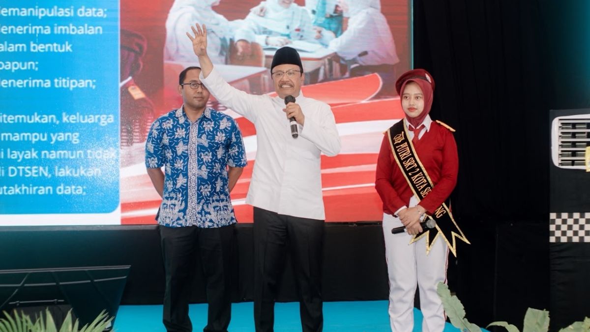 Gus Ipul Pimpin Ikrar RT/RW Semarang Jadi Agen Perlindungan Sosial
