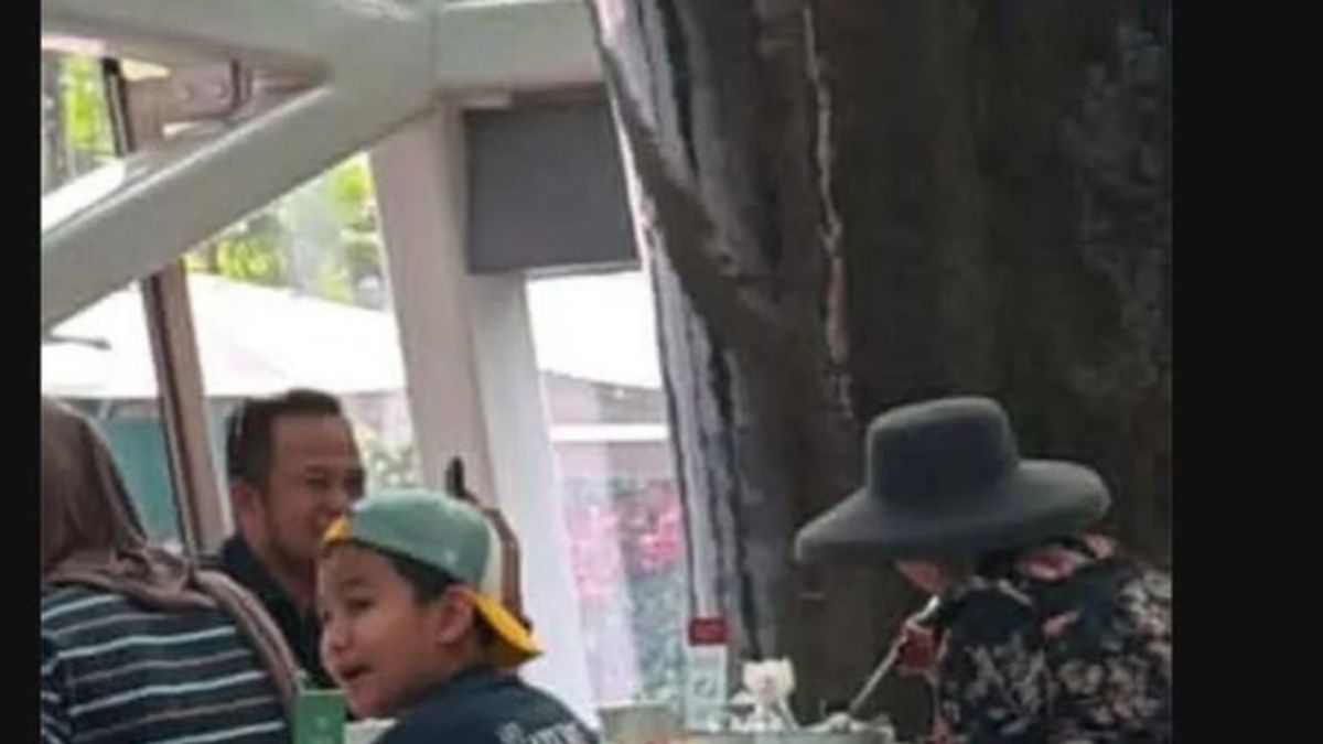 Viral Foto Rudy Masud di Singapura saat Bencana Karhutla Melanda Wilayah Kalimantan Timur