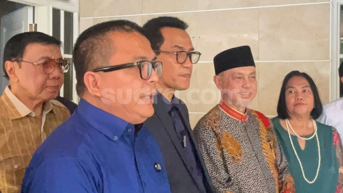 Duga Ada 'Pasal Selundupan' Muluskan Gibran, Denny Indrayana Bakal Laporkan KPU ke DKPP
