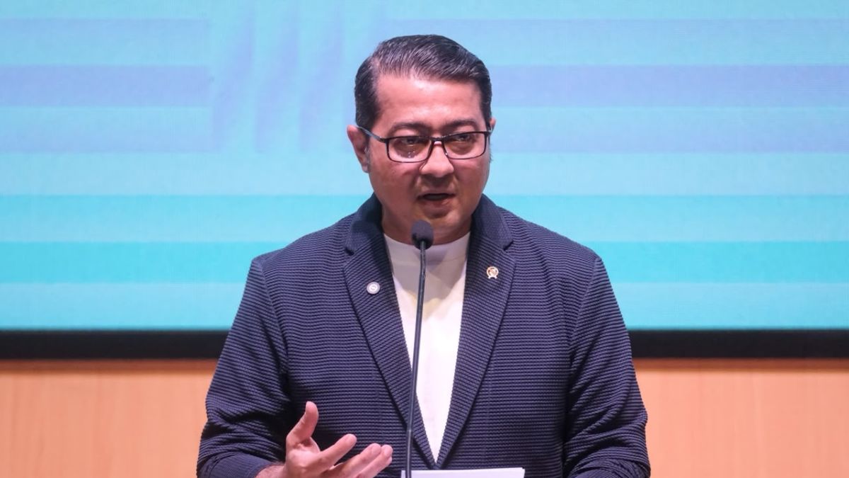 Bawa Cerita Lokal ke Panggung Dunia, Menteri Ekraf Dorong Lahirnya Gadis Kretek Baru