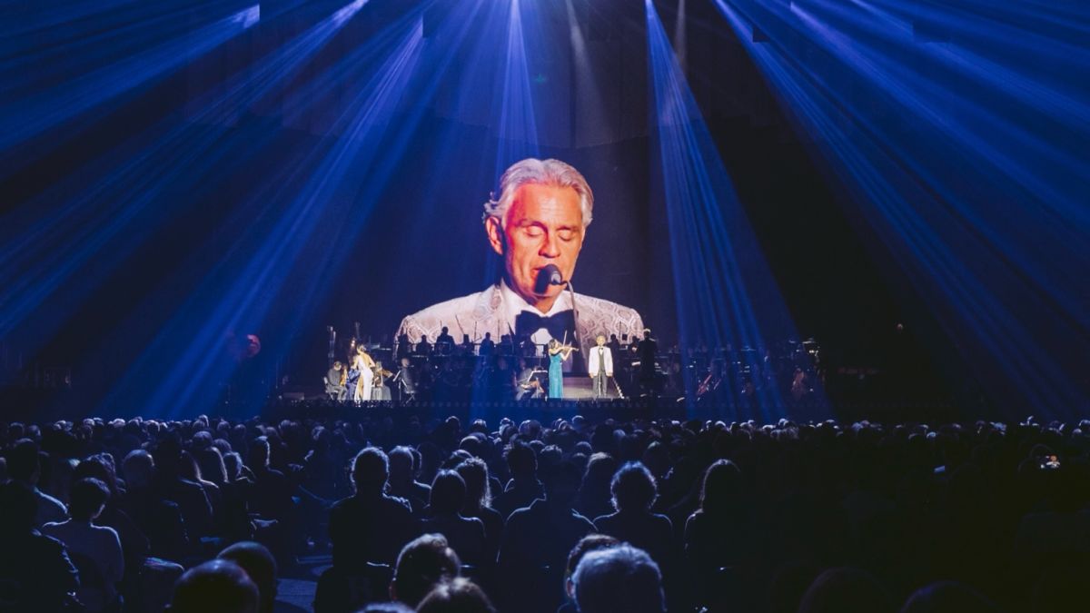 Berapa Harga Tiket Konser Andrea Bocelli di Borobudur? Terancam Dibatalkan usai Desakan MUI