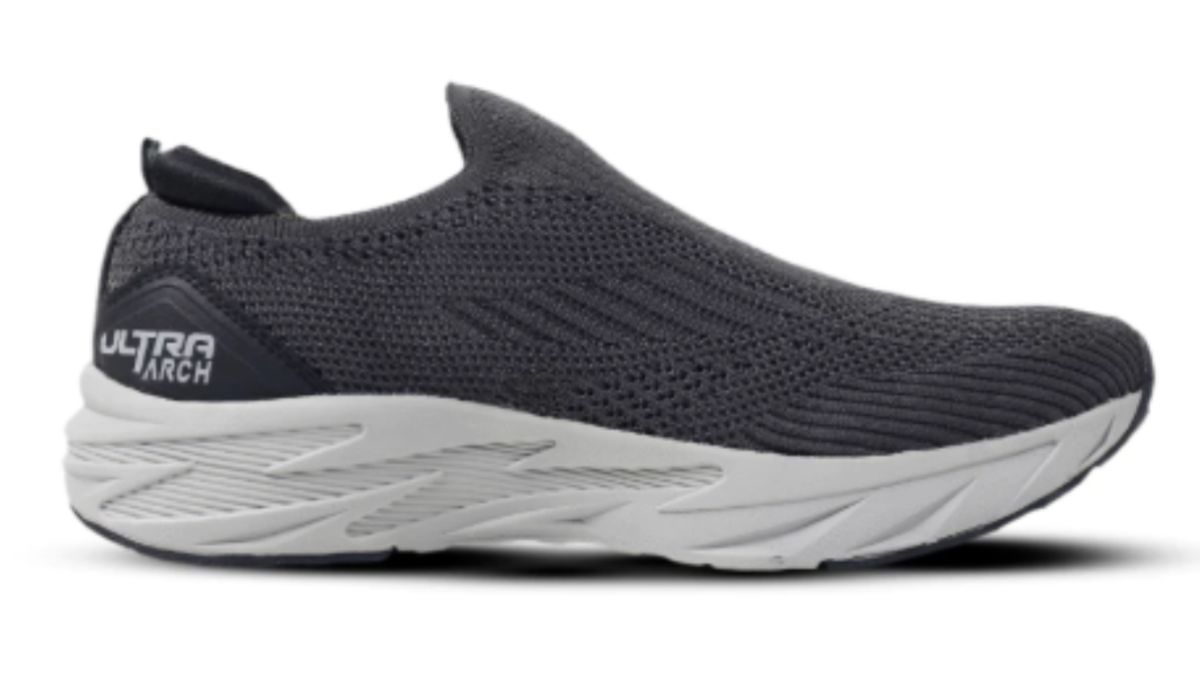 4 Slip On Lokal Terbaik Menurut Review Pengguna, Empuk Buat Jalan Jauh hingga Jogging