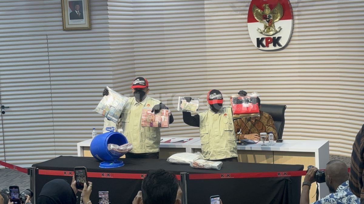 Uang Hingga Perhiasan Ditemukan Penyidik KPK di Rumah Dinas Bupati Klaten